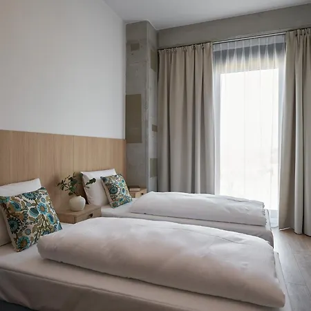 Symphony Krakowska 35 By Ina 3* Wroclaw